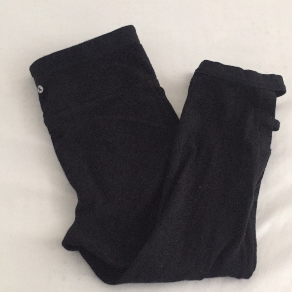 black capris